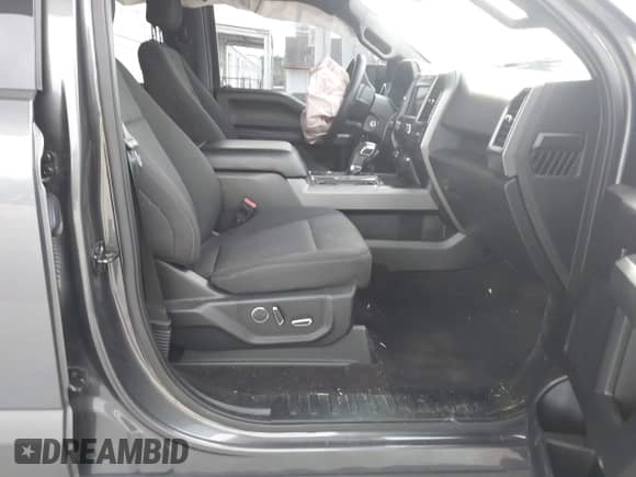 2018 Ford F-150 XL z VIN 1FTEW1EP9JFE66881, wystawiony jako IAAI lot #43241761 z przebiegiem 112 089 mil mil oraz . Historia ofert i sprzedaży dostępna na DreamBid. Obrazek 5.