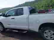 2012 Toyota Tundra с VIN 5TFUM5F16CX032465, выставлен на аукционе IAAI как лот 42460427 с пробегом 273 997 миль миль и . История ставок и продаж доступна на DreamBid. Изображение 14.