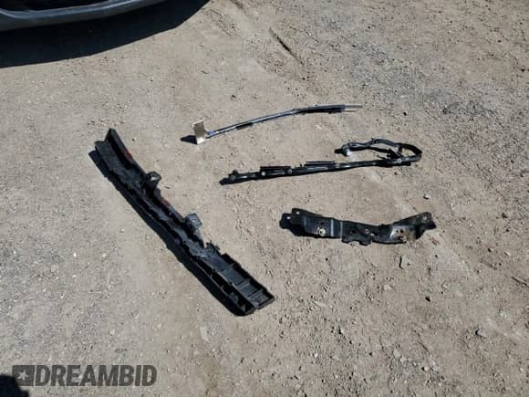 2013 Ford F-150 XL z VIN 1FTFW1ET1DKD78954, wystawiony jako Copart lot #53777715 z przebiegiem 156 197 mil mil oraz Czysty tytuł • Clean title. Historia ofert i sprzedaży dostępna na DreamBid. Obrazek 12.