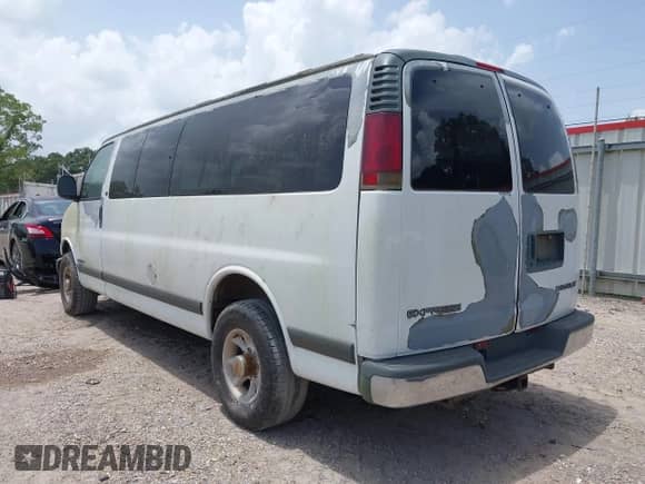 2002 Chevrolet Express с VIN 1GAHG39RX21104065, выставлен на аукционе IAAI как лот 42614855 с пробегом 200 952 миль миль и . История ставок и продаж доступна на DreamBid. Изображение 3.