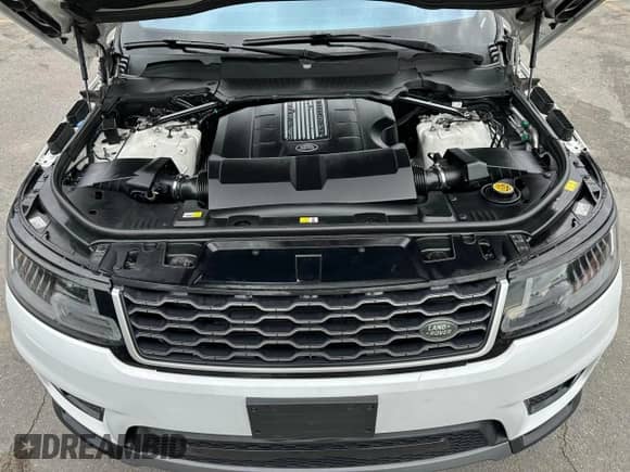 2019 Land Rover Range Rover Sport HSE with VIN SALWR2RV7KA825033, listed as a Copart auction lot 71174335 with 84,270 mi miles and Clean title. Bid and sale history available at DreamBid. Image 5.