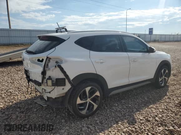 2017 Hyundai Tucson Sport с VIN KM8J33A26HU367384, выставлен на аукционе Copart как лот 69778985 с пробегом 99 437 миль миль и Списание • Salvage title. История ставок и продаж доступна на DreamBid. Изображение 3.