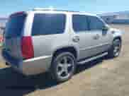 2008 Cadillac Escalade with VIN 1GYFK63878R191880, listed as a IAAI auction lot 43040637 with 194,257 mi miles and . Bid and sale history available at DreamBid. Image 4.