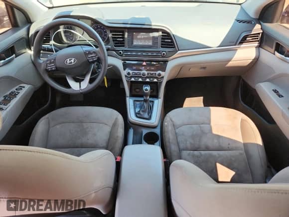 2020 Hyundai Elantra SE с VIN 5NPD74LF3LH503887, выставлен на аукционе Copart как лот 71655395 с пробегом 125 806 миль миль и Списание • Salvage title. История ставок и продаж доступна на DreamBid. Изображение 8.