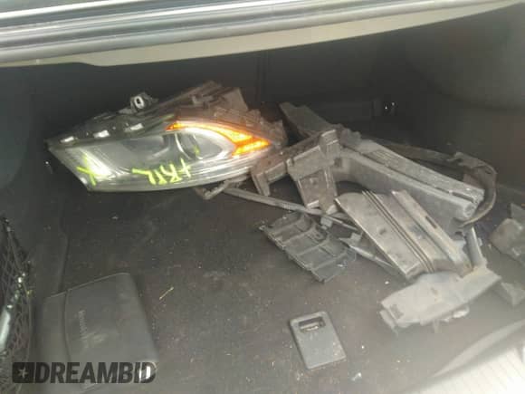 2014 Mercedes-Benz CLA 45 AMG с VIN WDDSJ5CB5EN105567, выставлен на аукционе IAAI как лот 41457747 с пробегом 94 538 миль миль и . История ставок и продаж доступна на DreamBid. Изображение 12.