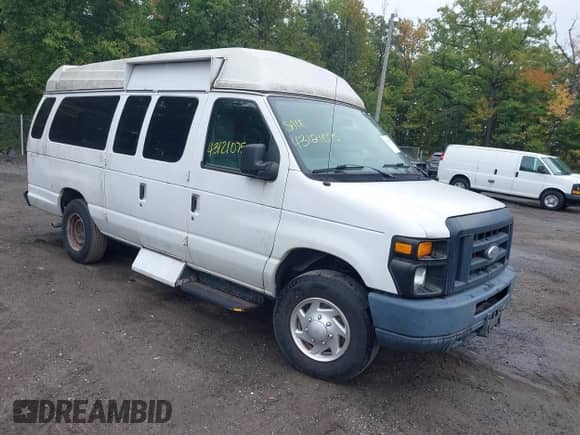 2014 Ford Econoline Cargo Commercial with VIN 1FTNS2EW0EDA98374, listed as a IAAI auction lot 43121075 with 159,540 mi miles and . Bid and sale history available at DreamBid. Image 1.