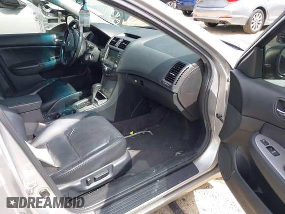 2007 Honda Accord EX-L с VIN 1HGCM66897A010503, выставлен на аукционе IAAI как лот 43047933 с пробегом 251 489 миль миль и . История ставок и продаж доступна на DreamBid. Изображение 5.