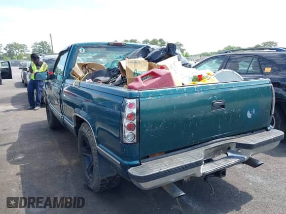 1995 GMC Sierra 1500 с VIN 1GTEC14H2SZ561267, выставлен на аукционе IAAI как лот 42339445 с пробегом 373 668 миль миль и . История ставок и продаж доступна на DreamBid. Изображение 3.