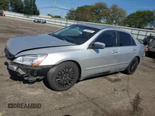 2004 Honda Accord LX with VIN 1HGCM66354A102014, listed as a Copart auction lot 84808265 with 220,832 mi miles and Salvage title. Bid and sale history available at DreamBid. Image 1.