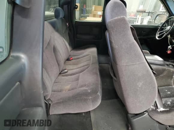 2000 GMC Sierra 1500 SLE с VIN 2GTEK19T1Y1329602, выставлен на аукционе Copart как лот 45588545 с пробегом 217 973 миль миль и Списание • Salvage title. История ставок и продаж доступна на DreamBid. Изображение 11.