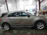 2010 Chevrolet Equinox LS z VIN 2CNFLCEW5A6315820, wystawiony jako IAAI lot #42823276 z przebiegiem 153 314 mil mil oraz . Historia ofert i sprzedaży dostępna na DreamBid. Obrazek 13.