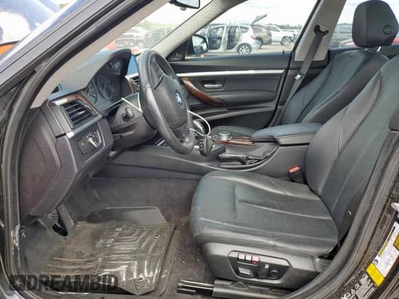 2014 BMW 3 Series 335i Gran Turismo xDrive z VIN WBA3X9C54ED153000, wystawiony jako Copart lot #80764145 z przebiegiem 220 681 mil mil oraz Szkoda całkowita • Salvage title. Historia ofert i sprzedaży dostępna na DreamBid. Obrazek 7.