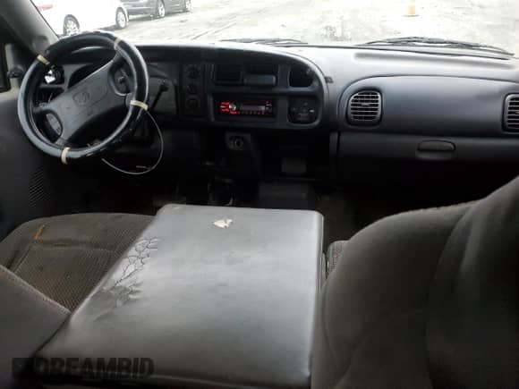 1998 Dodge 1500 с VIN 3B7HC13Z0WG171183, выставлен на аукционе Copart как лот 50291535 с пробегом 334 533 миль миль и Списание • Salvage title. История ставок и продаж доступна на DreamBid. Изображение 8.