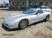 2003 Chevrolet Corvette Z06 z VIN 1G1YY12S935105216, wystawiony jako Copart lot #68721585 z przebiegiem 99 972 mil mil oraz Szkoda całkowita • Salvage title. Historia ofert i sprzedaży dostępna na DreamBid. Obrazek 1.