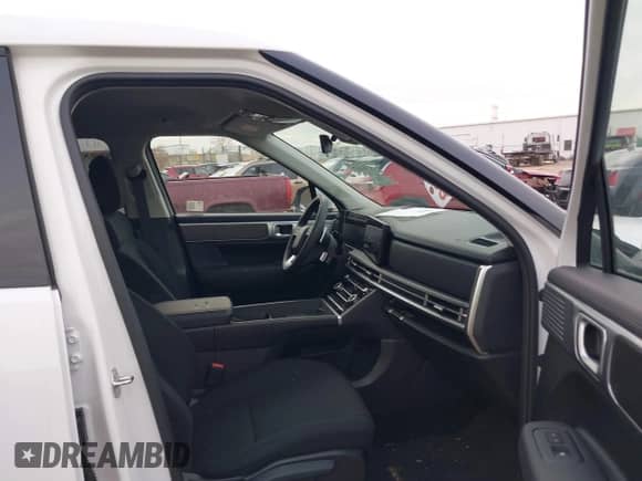 2024 Hyundai Santa Fe SE с VIN 5NMP1DGL0RH033709, выставлен на аукционе IAAI как лот 40930297 с пробегом 6 451 миль миль и . История ставок и продаж доступна на DreamBid. Изображение 5.