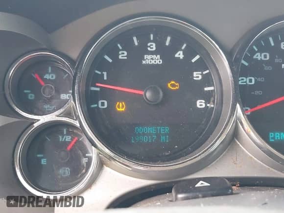 2008 GMC Sierra 1500 SLE1 with VIN 3GTEK13J88G251771, listed as a IAAI auction lot 42274366 with 199,017 mi miles and . Bid and sale history available at DreamBid. Image 7.