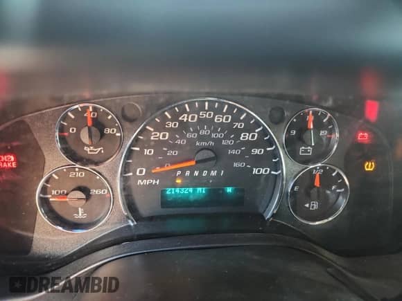 2013 Chevrolet Express Passenger LT с VIN 1GAZG1FAXD1109101, выставлен на аукционе Copart как лот 81935045 с пробегом 214 324 миль миль и Списание • Salvage title. История ставок и продаж доступна на DreamBid. Изображение 9.