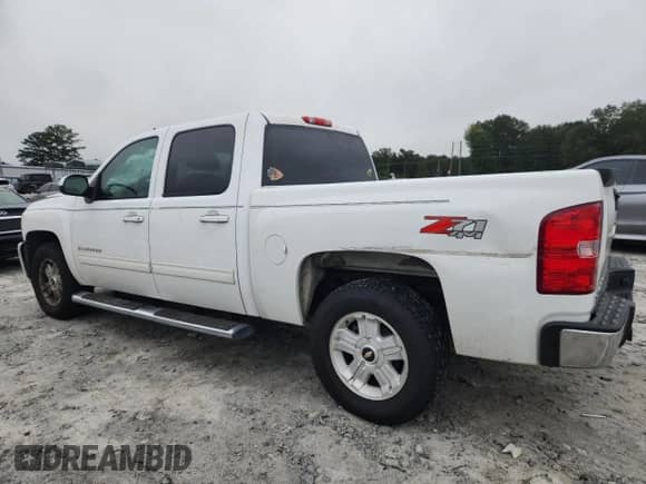 2011 Chevrolet Silverado 1500 LTZ z VIN 3GCPKTE3XBG400613, wystawiony jako Copart lot #82269565 z przebiegiem 248 122 mil mil oraz Szkoda całkowita • Salvage title. Historia ofert i sprzedaży dostępna na DreamBid. Obrazek 2.