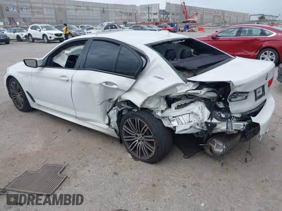 2019 BMW 5 Series 530e с VIN WBAJA9C52KB388172, выставлен на аукционе IAAI как лот 42518505 с пробегом Не указан миль и . История ставок и продаж доступна на DreamBid. Изображение 3.