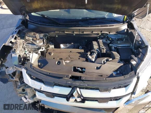 2021 Mitsubishi Outlander ES z VIN JA4ARUAU1MU005297, wystawiony jako IAAI lot #43400284 z przebiegiem 47 525 mil mil oraz . Historia ofert i sprzedaży dostępna na DreamBid. Obrazek 10.