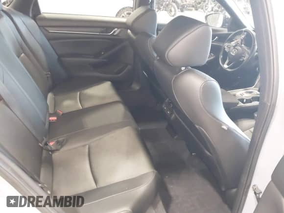 2022 Honda Accord Sport z VIN 1HGCV2F33NA013548, wystawiony jako IAAI lot #43163341 z przebiegiem 40 052 mil mil oraz . Historia ofert i sprzedaży dostępna na DreamBid. Obrazek 8.