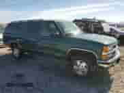 1995 Chevrolet Suburban с VIN 1GNFK16K6SJ398208, выставлен на аукционе Copart как лот 55222954 с пробегом 131 045 миль миль и Списание • Salvage title. История ставок и продаж доступна на DreamBid. Изображение 4.