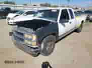 1996 Chevrolet Silverado 1500 with VIN 1GCEC19R0TE110221, listed as a Copart auction lot 80949385 with 566,496 mi miles and Non repairable. Bid and sale history available at DreamBid. Image 1.