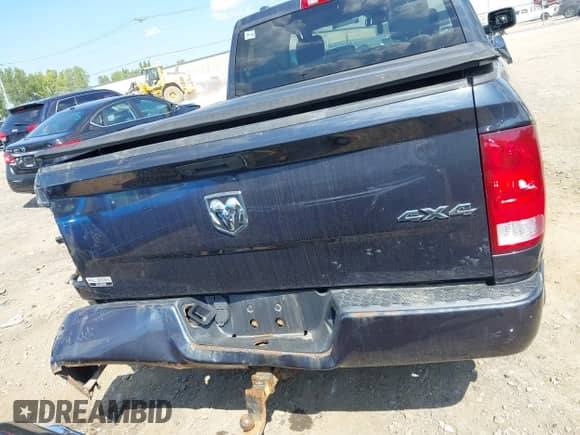 2019 Ram 1500 Tradesman with VIN 1C6RR7KG3KS504265, listed as a IAAI auction lot 43184724 with 97,887 mi miles and . Bid and sale history available at DreamBid. Image 16.