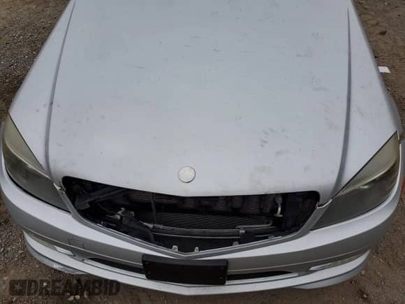 2011 Mercedes-Benz C 300 Sport с VIN WDDGF8BB5BR145209, выставлен на аукционе Copart как лот 82171145 с пробегом Не указан миль и Чистый • Clean title. История ставок и продаж доступна на DreamBid. Изображение 11.