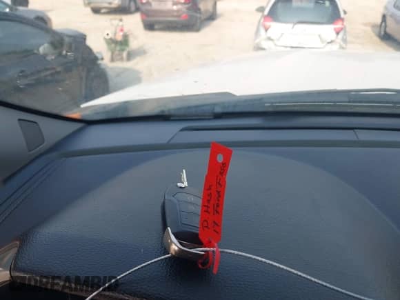 2017 Ford F-250 Lariat z VIN 1FT7W2BT2HEB13642, wystawiony jako IAAI lot #43112655 z przebiegiem 184 690 mil mil oraz . Historia ofert i sprzedaży dostępna na DreamBid. Obrazek 11.