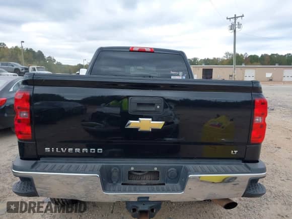 2015 Chevrolet Silverado 2500HD LT with VIN 1GC1KVEG9FF152026, listed as a IAAI auction lot 43427334 with 214,348 mi miles and . Bid and sale history available at DreamBid. Image 16.
