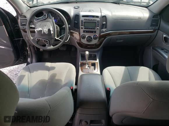 2012 Hyundai Santa Fe GLS с VIN 5XYZGDAG6CG105016, выставлен на аукционе Copart как лот 70603325 с пробегом 132 515 миль миль и Списание • Salvage title. История ставок и продаж доступна на DreamBid. Изображение 8.