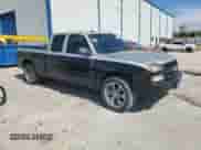 2005 Chevrolet Silverado 1500 LS z VIN 2GCEC19T251331383, wystawiony jako Copart lot #71864965 z przebiegiem 178 046 mil mil oraz Nie do naprawy • Non repairable. Historia ofert i sprzedaży dostępna na DreamBid. Obrazek 4.