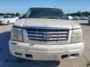2006 Cadillac Escalade с VIN 1GYEC63N66R138258, выставлен на аукционе Copart как лот 55651135 с пробегом 319 783 миль миль и Списание • Salvage title. История ставок и продаж доступна на DreamBid. Изображение 5.