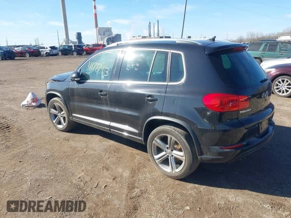 2017 Volkswagen Tiguan Sport с VIN WVGUV7AX6HK023480, выставлен на аукционе IAAI как лот 41787413 с пробегом 77 349 миль миль и . История ставок и продаж доступна на DreamBid. Изображение 3.