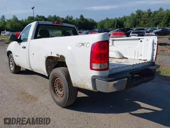 2011 GMC Sierra 1500 Work Truck z VIN 1GTN2TEX8BZ110204, wystawiony jako IAAI lot #42591183 z przebiegiem 136 145 mil mil oraz . Historia ofert i sprzedaży dostępna na DreamBid. Obrazek 3.