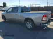 2022 Ram 1500 Big Horn z VIN 1C6SRFMT1NN212350, wystawiony jako Copart lot #84604195 z przebiegiem 139 487 mil mil oraz Czysty tytuł • Clean title. Historia ofert i sprzedaży dostępna na DreamBid. Obrazek 2.