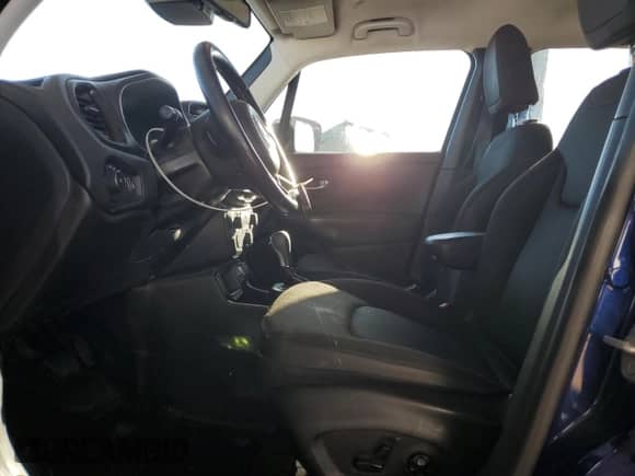 2018 Jeep Renegade Altitude with VIN ZACCJABB2JPH87043, listed as a Copart auction lot 68686585 with 163,879 mi miles and Salvage title. Bid and sale history available at DreamBid. Image 7.