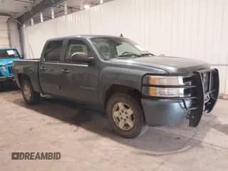 2011 Chevrolet Silverado 1500 LS z VIN 3GCPKREA7BG342977, wystawiony jako IAAI lot #42875452 z przebiegiem 203 897 mil mil oraz . Historia ofert i sprzedaży dostępna na DreamBid. Obrazek 1.
