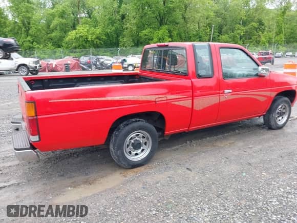 1995 Nissan Frontier with VIN 1N6SD16S2SC384115, listed as a IAAI auction lot 42232654 with 120,887 mi miles and . Bid and sale history available at DreamBid. Image 4.