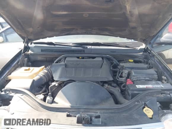 2008 Jeep Grand Cherokee Limited with VIN 1J8HR58N98C208273, listed as a IAAI auction lot 43219091 with 328,432 mi miles and . Bid and sale history available at DreamBid. Image 10.