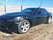 2012 Chevrolet Camaro 1LT с VIN 2G1FB1E30C9105590, выставлен на аукционе IAAI как лот 43455809 с пробегом 182 716 миль миль и . История ставок и продаж доступна на DreamBid. Изображение 2.