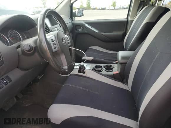 2010 Nissan Pathfinder SE with VIN 5N1AR1NB0AC615315, listed as a Copart auction lot 70885995 with 111,940 mi miles and Salvage title. Bid and sale history available at DreamBid. Image 7.