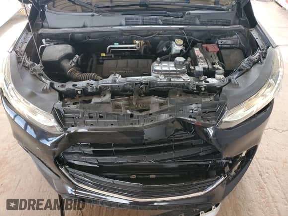 2020 Chevrolet Trax LT z VIN KL7CJLSB1LB056772, wystawiony jako Copart lot #85144125 z przebiegiem 46 505 mil mil oraz Szkoda całkowita • Salvage title. Historia ofert i sprzedaży dostępna na DreamBid. Obrazek 12.