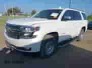 2017 Chevrolet Tahoe Premier z VIN 1GNSCCKC1HR336229, wystawiony jako IAAI lot #43502596 z przebiegiem 145 715 mil mil oraz . Historia ofert i sprzedaży dostępna na DreamBid. Obrazek 2.