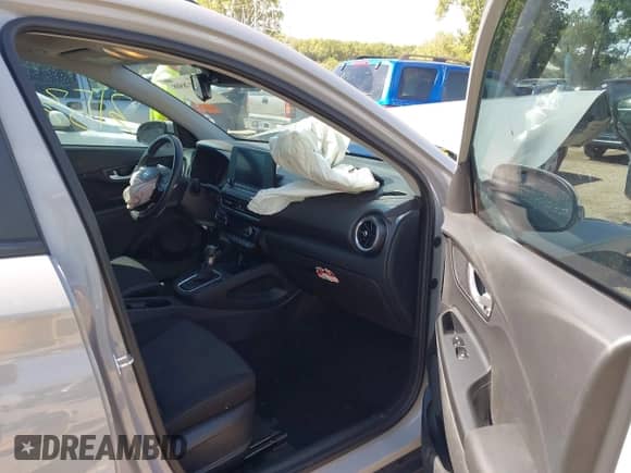 2022 Hyundai Kona SEL с VIN KM8K3CAB8NU855218, выставлен на аукционе IAAI как лот 43178508 с пробегом 31 538 миль миль и . История ставок и продаж доступна на DreamBid. Изображение 5.