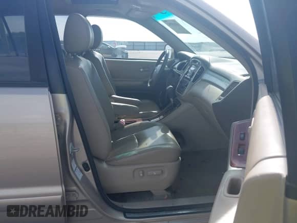 2005 Toyota Highlander с VIN JTEEP21A050088555, выставлен на аукционе IAAI как лот 43018552 с пробегом 380 000 миль миль и . История ставок и продаж доступна на DreamBid. Изображение 5.