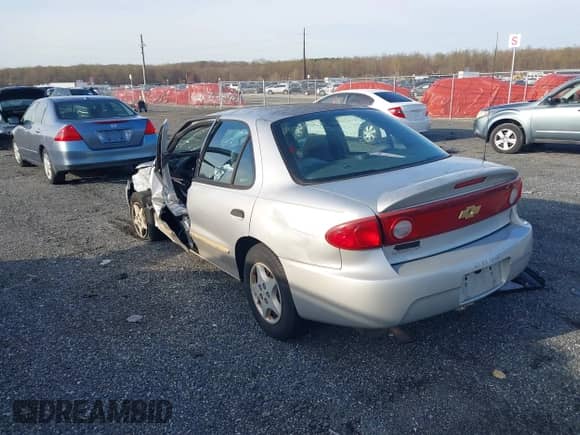 2005 Chevrolet Cavalier with VIN 1G1JC52F457200624, listed as a IAAI auction lot 41933476 with 141,388 mi miles and . Bid and sale history available at DreamBid. Image 3.