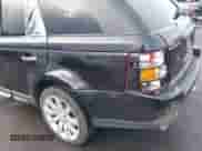 2007 Land Rover Range Rover Sport SC z VIN SALSH23497A111915, wystawiony jako IAAI lot #41491636 z przebiegiem 153 924 mil mil oraz . Historia ofert i sprzedaży dostępna na DreamBid. Obrazek 14.