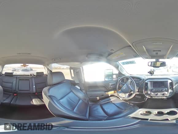 2016 Chevrolet Silverado 2500HD LTZ z VIN 1GC1KWEGXGF259738, wystawiony jako Copart lot #50646475 z przebiegiem 97 445 mil mil oraz Szkoda całkowita • Salvage title. Historia ofert i sprzedaży dostępna na DreamBid. Obrazek 13.